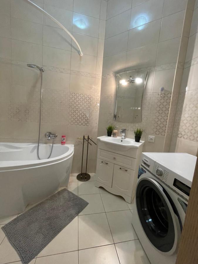 3 Rooms Apartments In The City Centr Liov Exterior foto