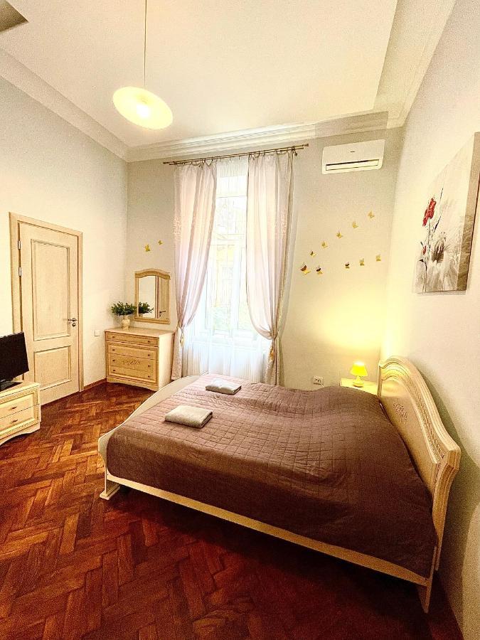 3 Rooms Apartments In The City Centr Liov Exterior foto