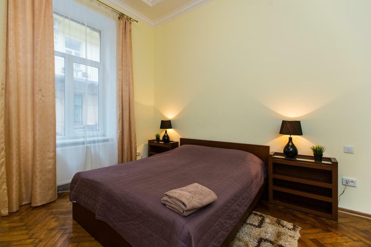 3 Rooms Apartments In The City Centr Liov Exterior foto