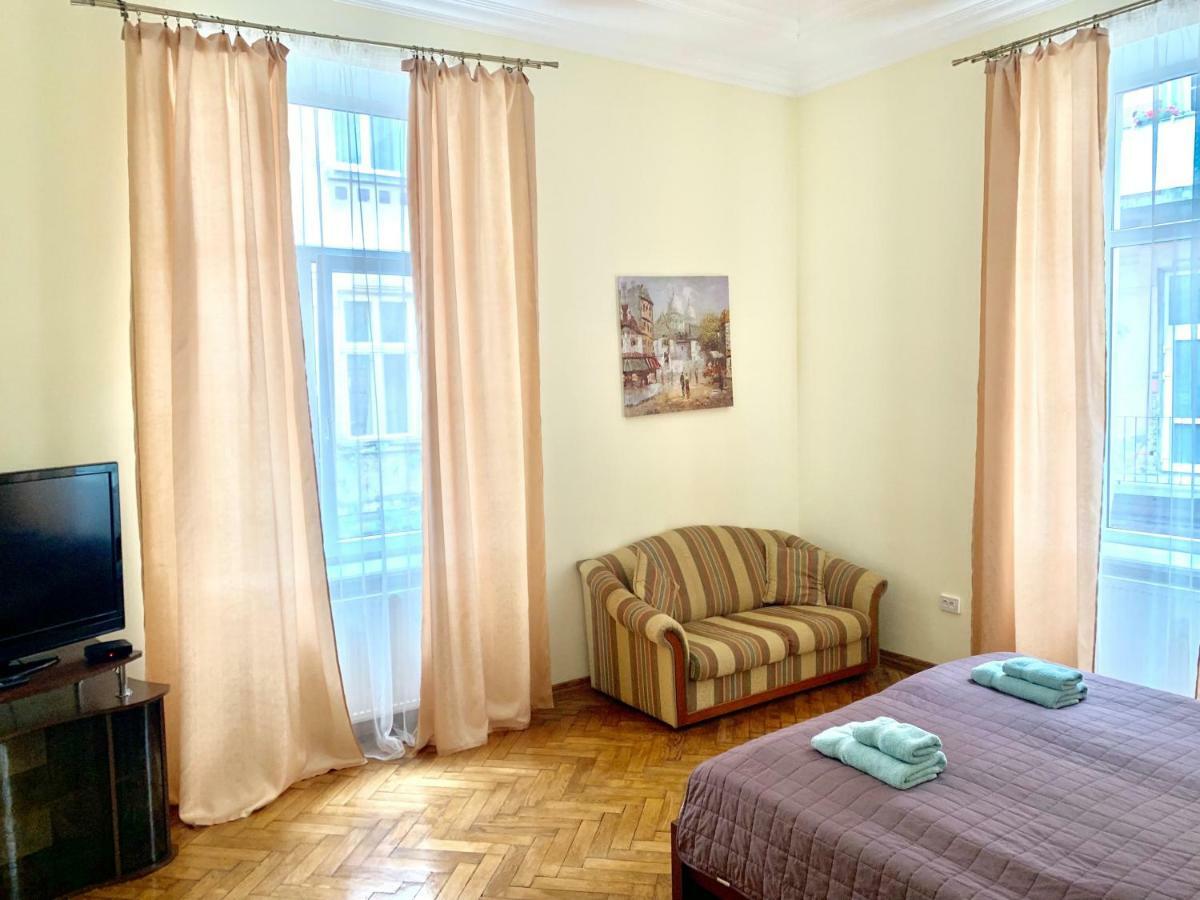 3 Rooms Apartments In The City Centr Liov Exterior foto